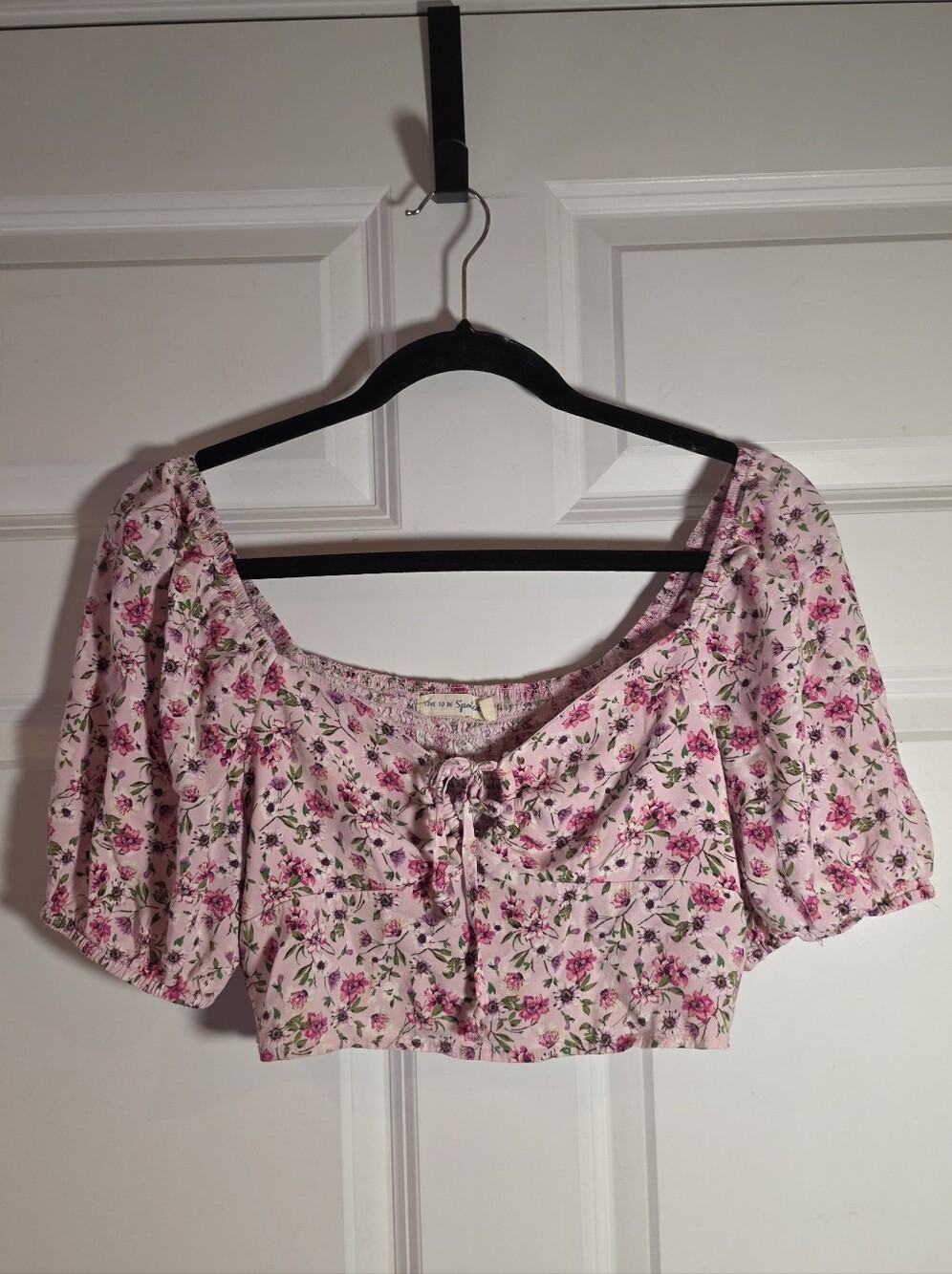Live To Be Spoiled Floral Pink Peasant Crop Top with Tie Front M